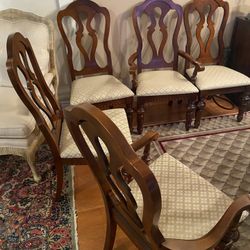 Dining Table With Two Leaves and Six Chairs