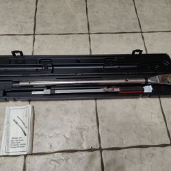 Snap-On 3/4" Drive TQ Series Ratcheting Torque Wrench (200-600 ft-lb)