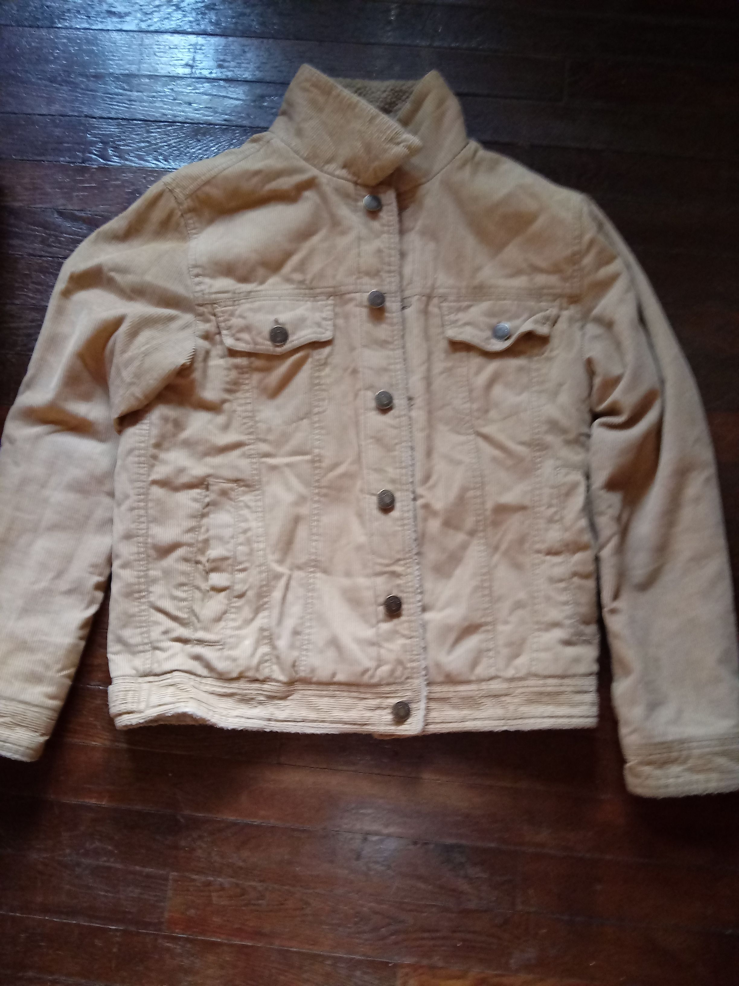 Mens Areopostale corduroy coat with sheep fur lining. Very good condition