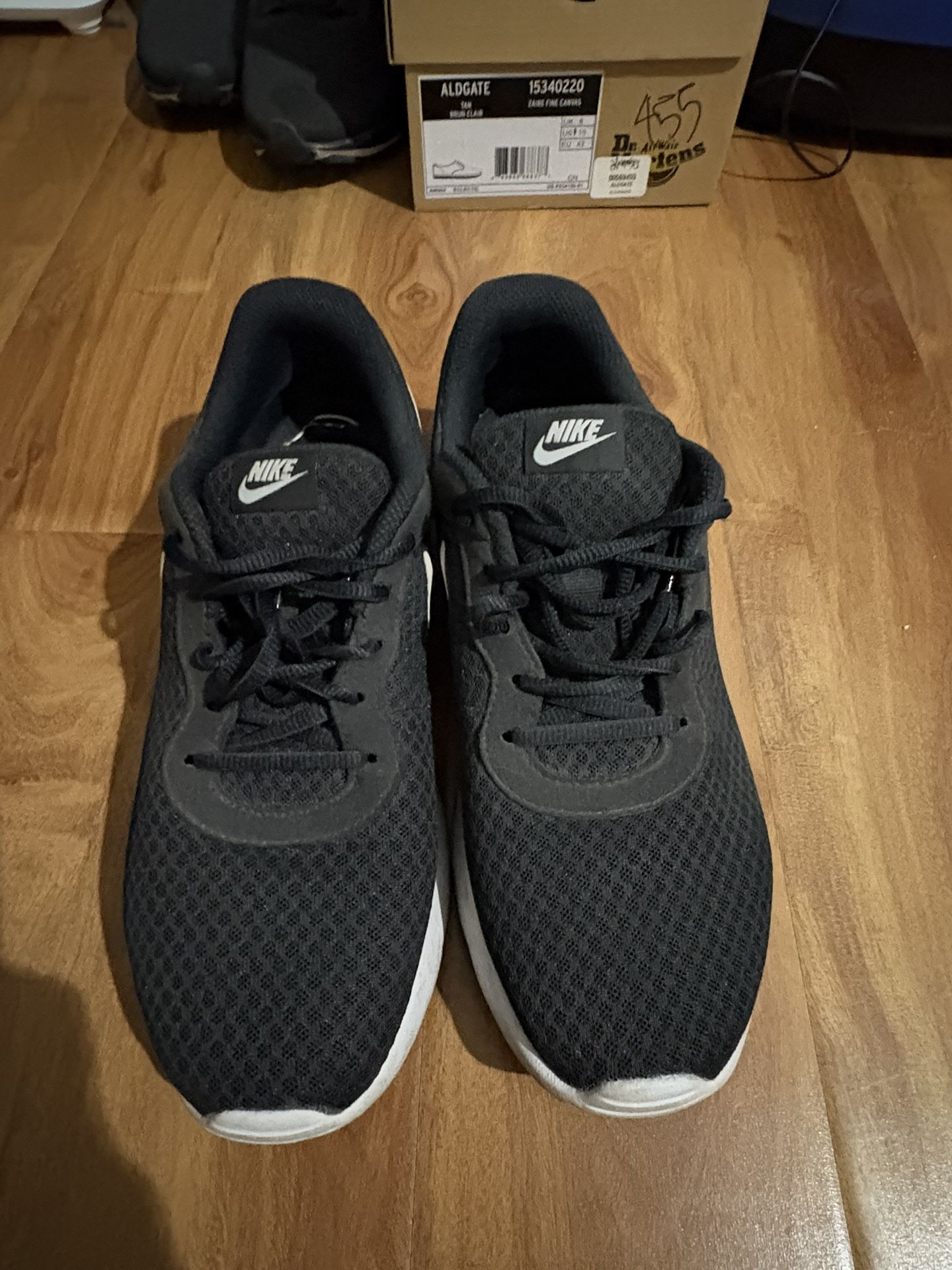 Nike Women’s Size