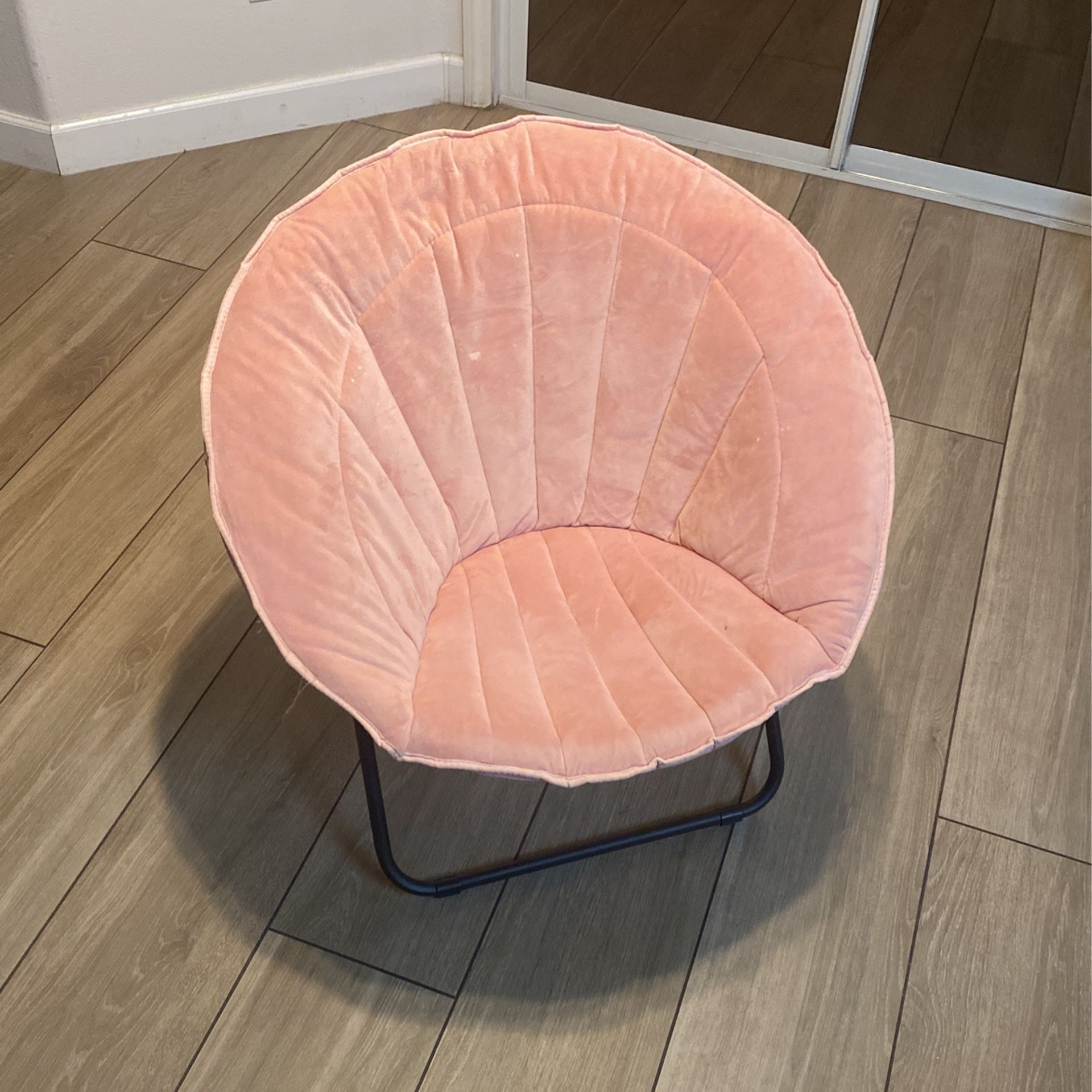Pink Saucer Chair