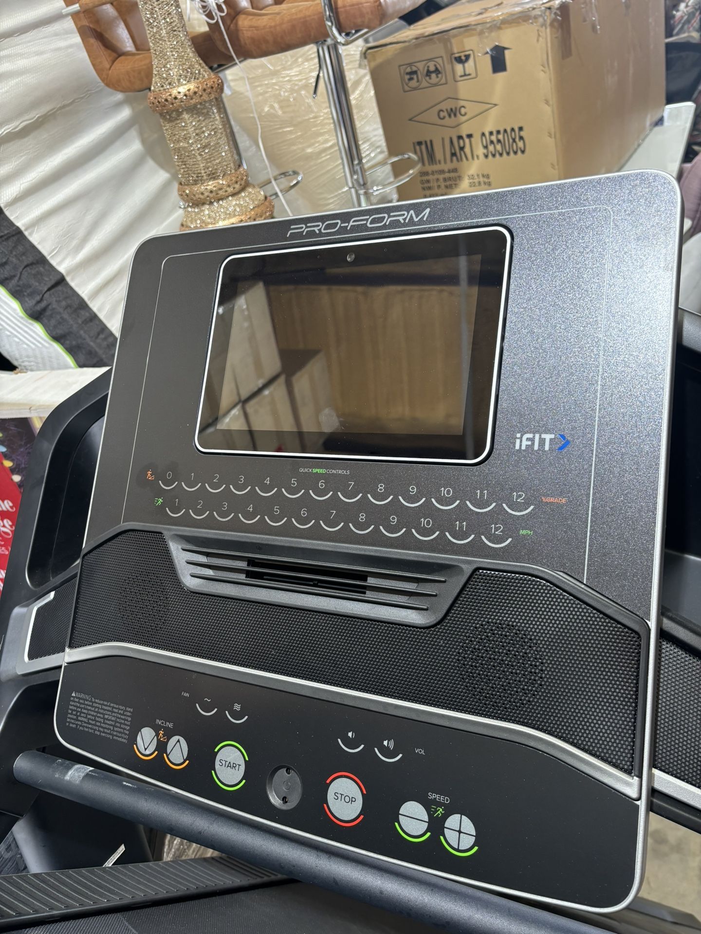 ProForm Pro Trainer 1000 Treadmill ( Delivery Available)
