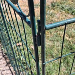 Metal  Connecting Fence