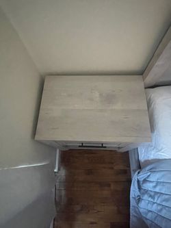Night stand