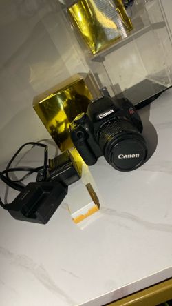 Canon Rebel T3i  photo, shoot, professional, Camera in excellent condition, comes with additional battery and charger  Excellent pictures