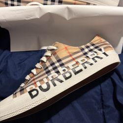 Burberry Shoes 