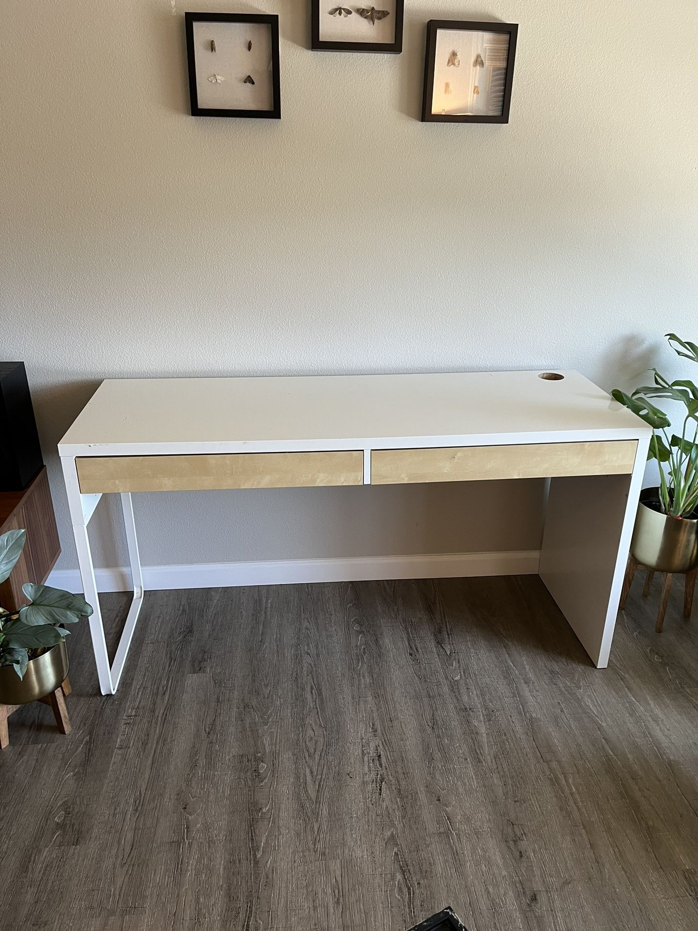 Ikea Micke Desk With Drawers