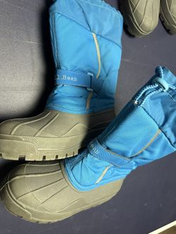 LL Been Kids  Snow Booths Size 3 $25 Like New