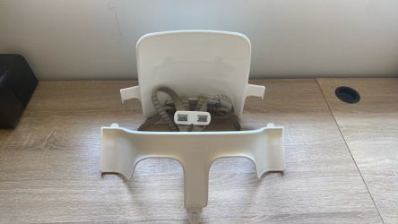 Stokke Tripp Trapp Baby Set 2, White - Ages 6-36 Months - Convert the Tripp Trapp Chair into a Comfortable High Chair - Includes Stokke Harness