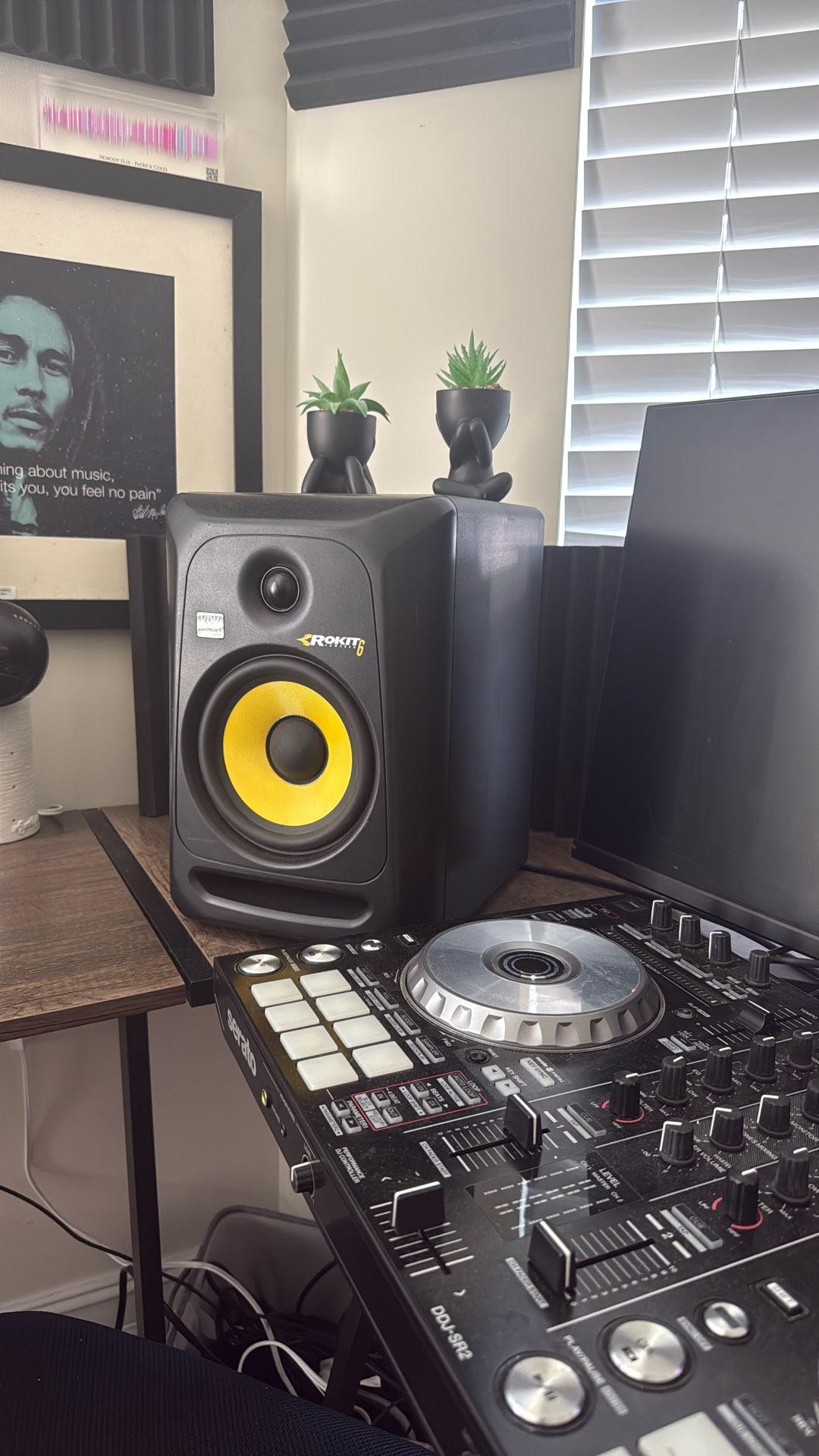 KRK ROKIT 6 w/ Chords (1 Speaker)