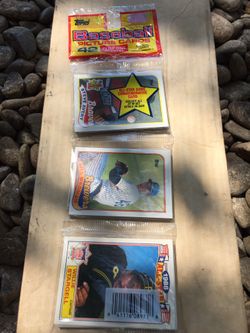 Baseball rack pack 1989 Steve Avery rookie showing on front