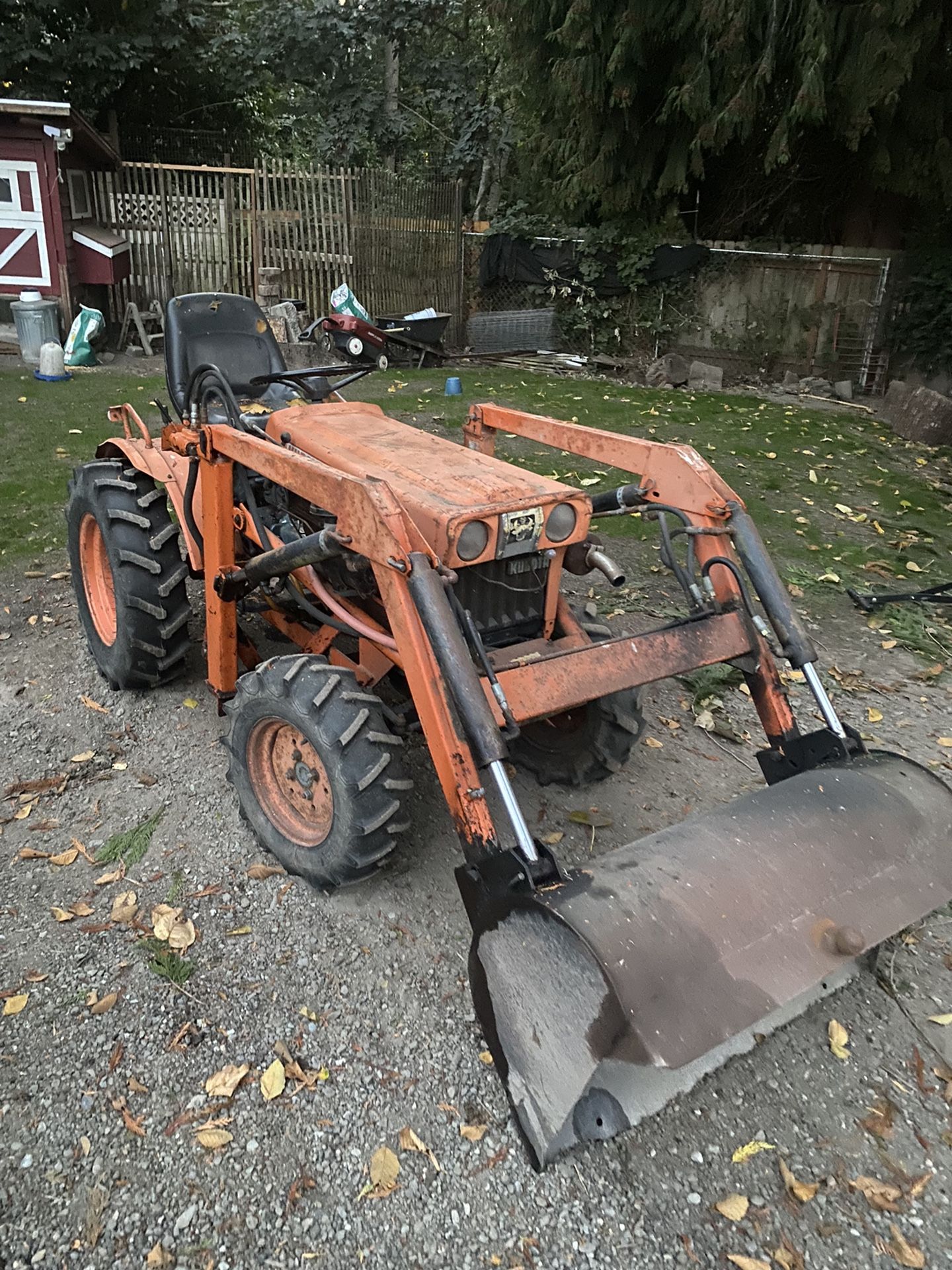 1978? Kubota B7100 4x4 Tractor