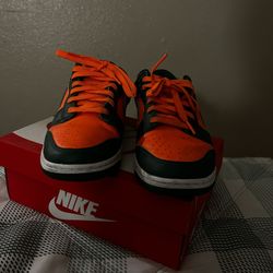 Nike Dunks 