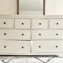 Ikea Hemnes Dresser - 8 Drawers White Gloss