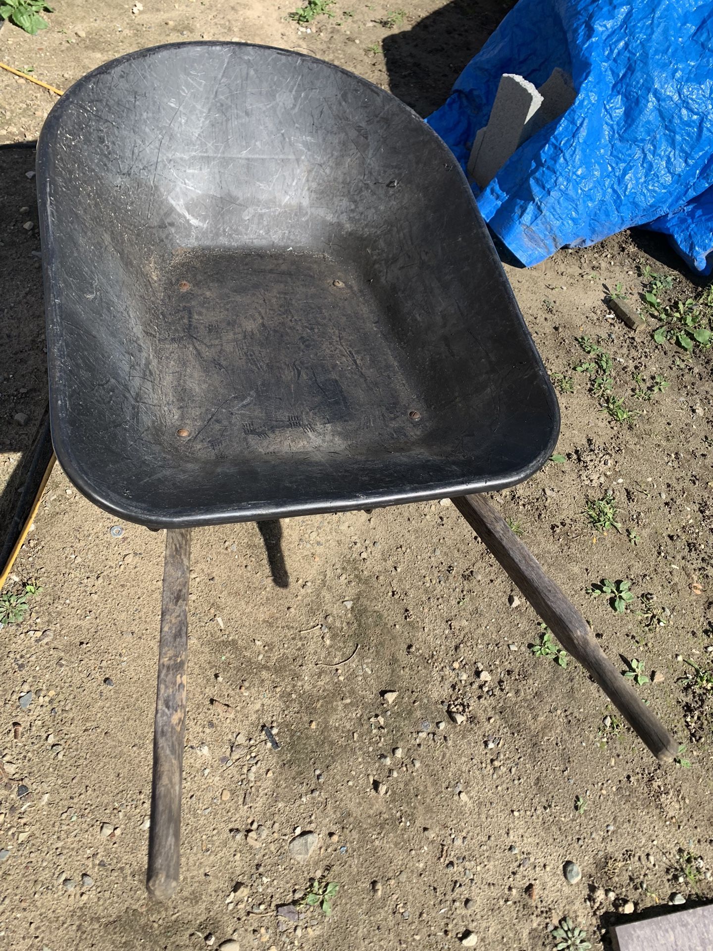 Light Weight Wheel Barrel
