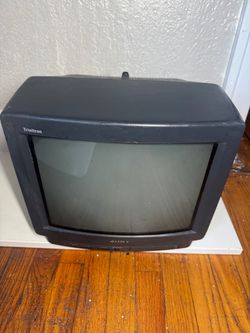 Vintage Sony Trinitron CRT TV – Retro Television