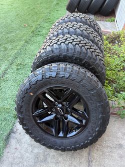 18 Chevy silverado wheels and tires Toyo open country