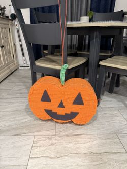 CUSTOM PIÑATAS! 