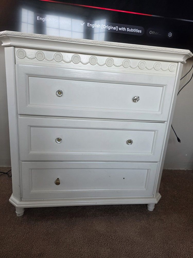 2 Cabinet Dresser
