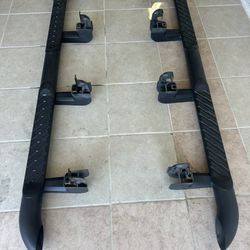 GMC Sierra Steps 