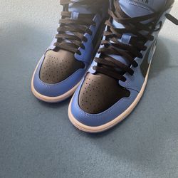 University Black Blue White Air Jordan 1 
