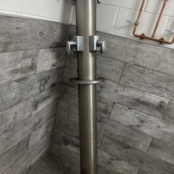 4 Stall Shower For Locker Room All In Workin Order