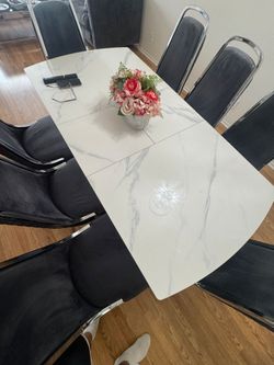White Table and 8 chairs