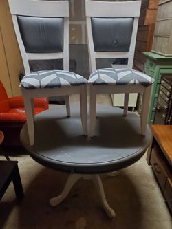 Table and 2 chairs