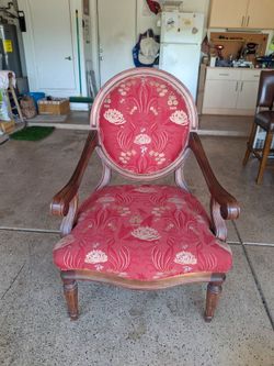 La-z-y Boy oval back arm chair Louis XVII