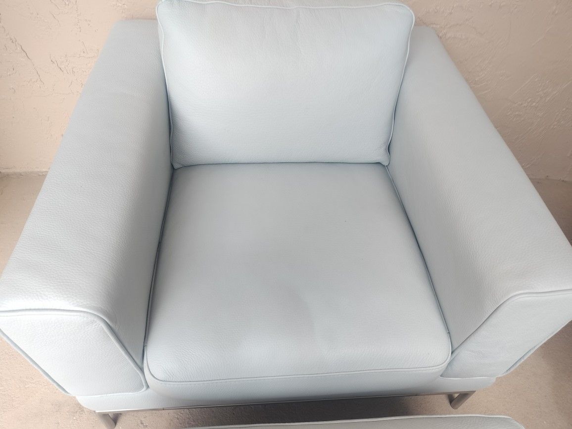 Accent Chair/ Color Grey