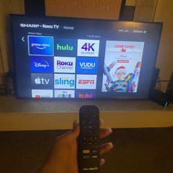 55’ SHARP ROKU SMART TV 4k UHD LED 