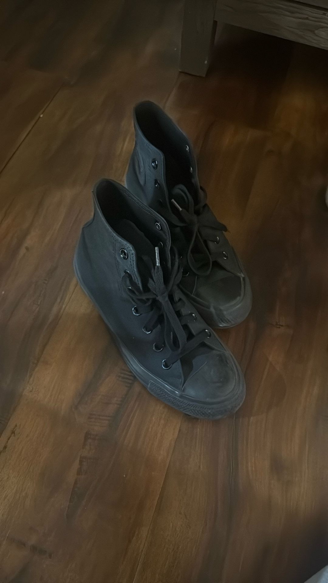 Size 5 Men Black Converse