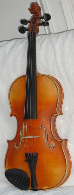 4/4 Josef Lorenz Violin, made in Czechoslovakia