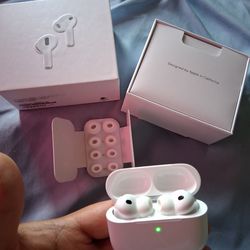 Apple AirPods Pro 3s Active Noise Cancelation