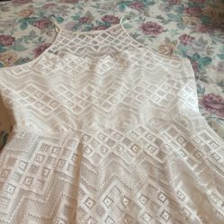 White Sundress With Lace U Neck ,no Sleeve