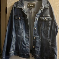 Denim Jacket With Camouflage Collar 