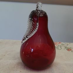 Vintage Canadian Rossi Art Glass Red Pear 
