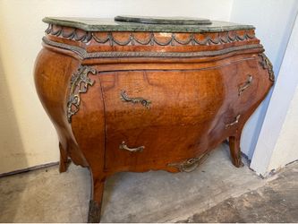 Antique dresser French Louis XV style
