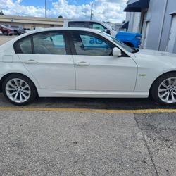 2009 BMW 328i. Runs Great. Financing Available. 