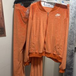 Nike Air Velvety 3 Piece Track Set Size 2x