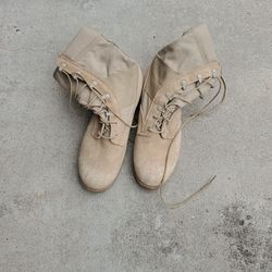 Military Style Desert Boots