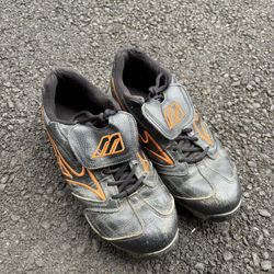 Mizuno Men’s 9Spike Low Baseball Cleats