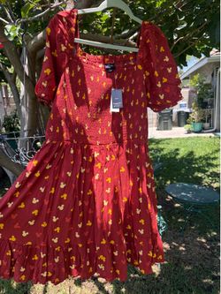 BoxLunch Mickey sunset dress