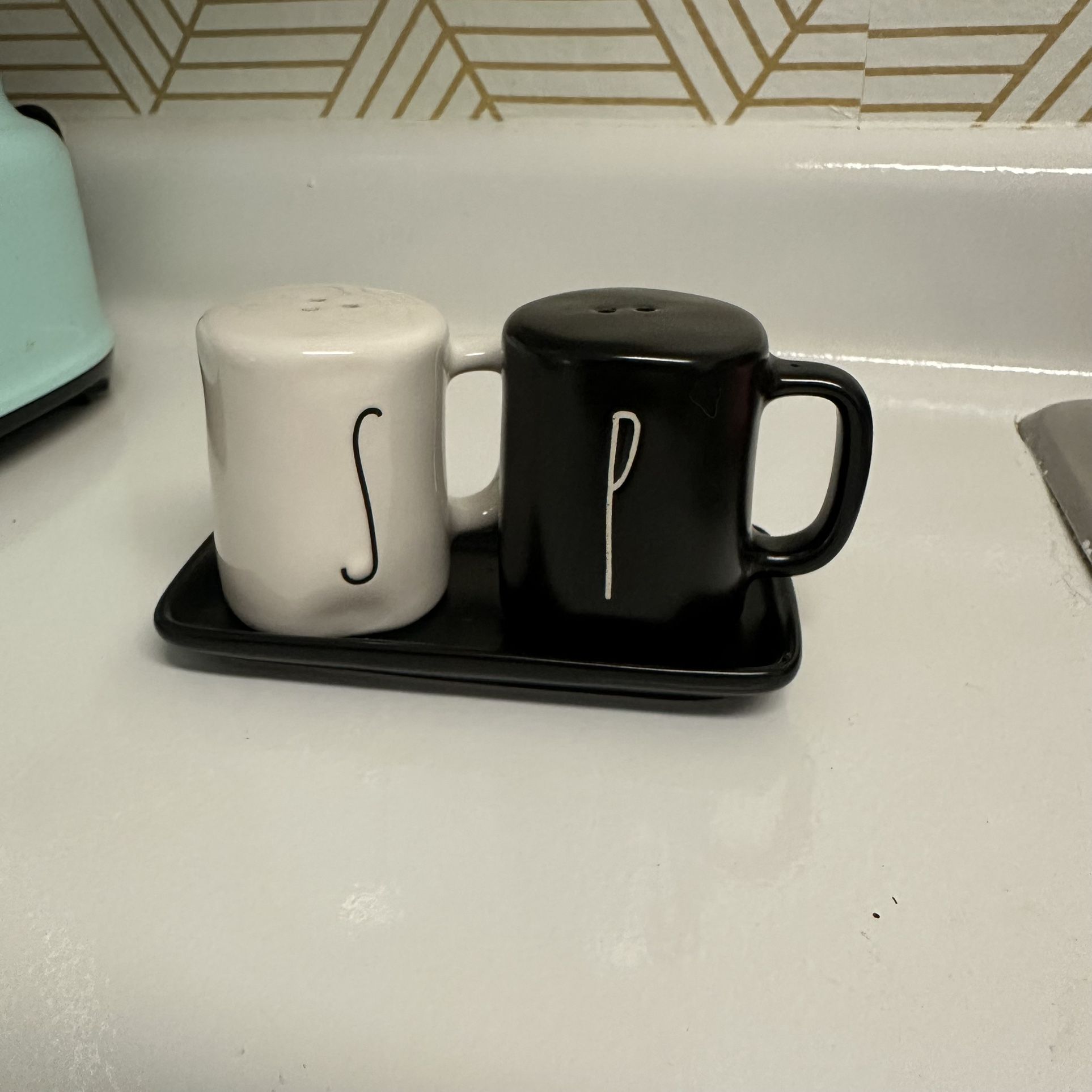 RAE DUNN Salt & Pepper Shakers