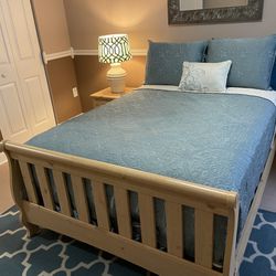 Full Size Bed Set