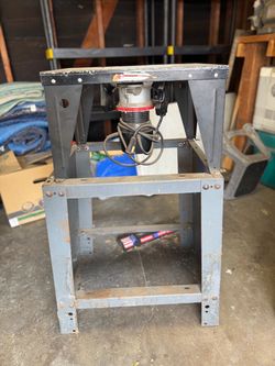 ROUTER TABLE (MAKE AN OFFER) & OTHER WOODWORKING TOOLS