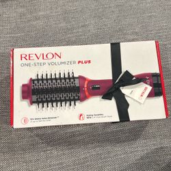 REVLON ONE-STEP VOLUMIZER PLUS DRYER Electric Brush 2.4" Oval Head