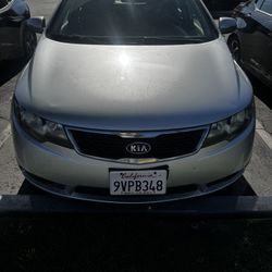 Reliable 2011 Kia Forte EX, 150k miles, strong engine, great MPG daily driver
