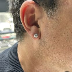 Diamond Stud Earrings 