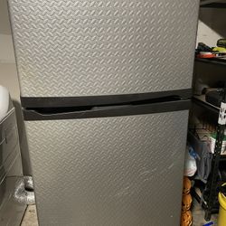 Gladiator Garage freezer/fridge